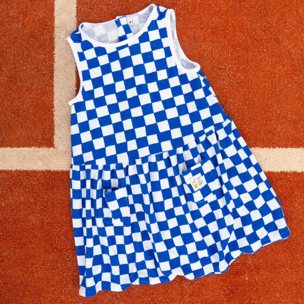 Ikatee - Patron Couture Enfant Robe "Helsinki Kids" du 3 au 12 ans 12.webp