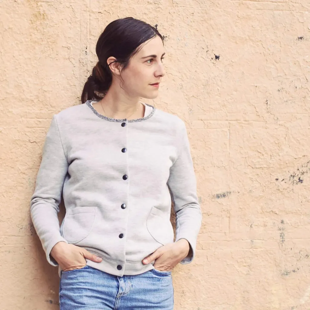 Ikatee - Patron Couture Femme Gilet et Veste "Vic Mum" du 34 au 46 5.webp