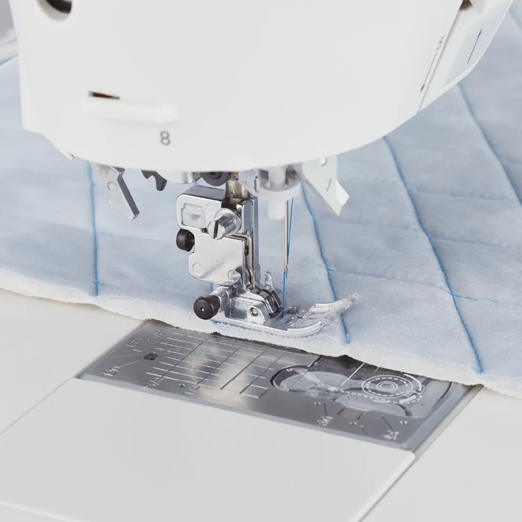 JUKI - Machine à coudre électronique HZL-UX8 Kirei 13.webp