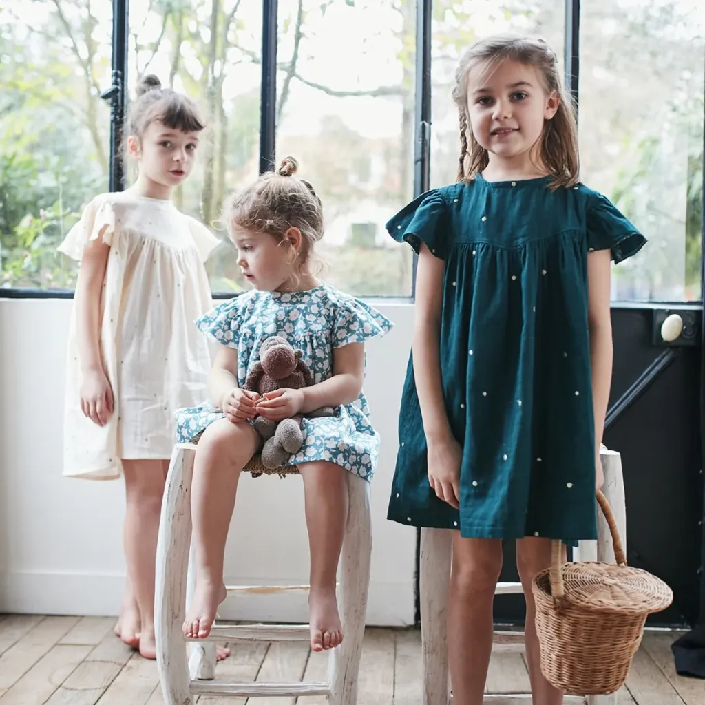 Ikatee - Patron Couture Enfant Blouse et Robe "Louise" du 3 au 12 ans 4.webp