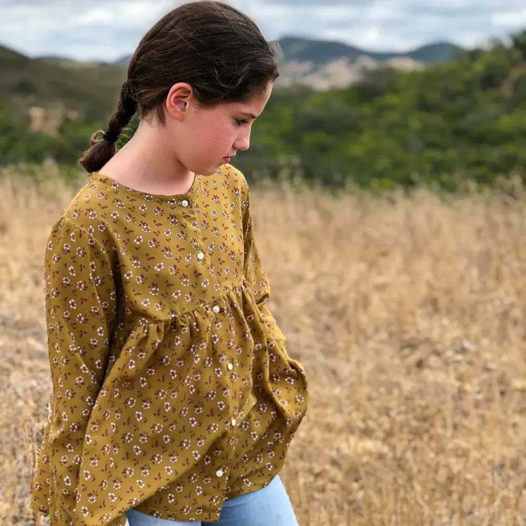 Ikatee - Patron Couture Enfant Blouse et Robe "Stockholm Kids" du 3 au 12 ans 8.webp