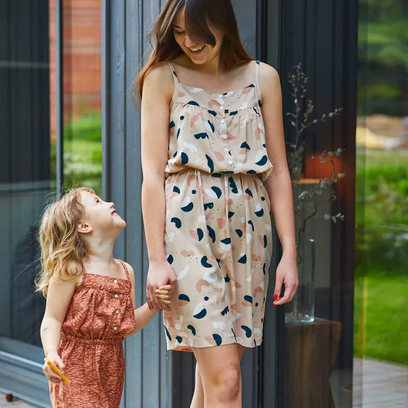 Ikatee - Patron Couture Enfant Blouse et Robe "Zanzibar Kids" du 3 au 12 ans 12.webp