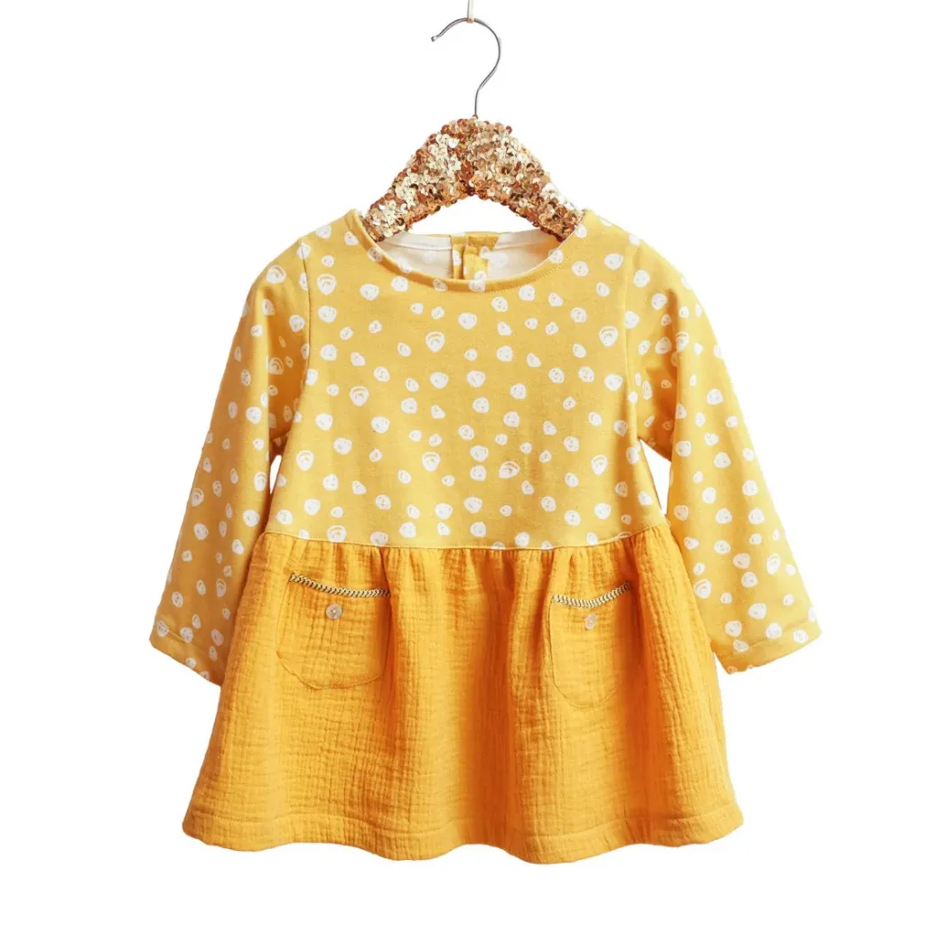 Ikatee - Patron Couture Bébé Robe "Helsinki" du 6 mois au 4 ans 3.webp