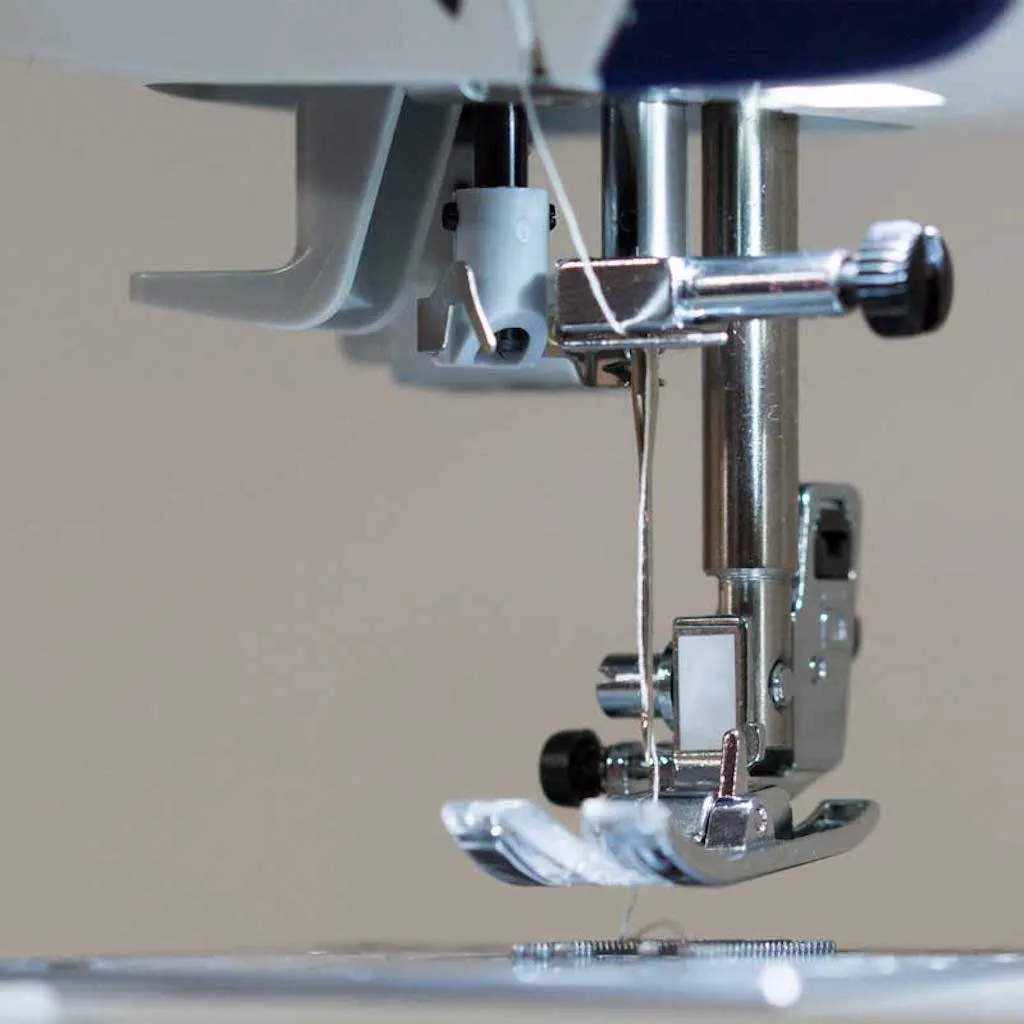 JUKI - Machine à coudre électronique HZL-G220 3.webp