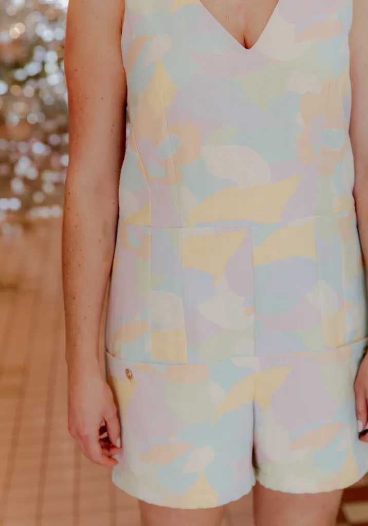 Maison Fauve "Cosmopolitan" - Patron Couture Femme Combshort ou Robe du 34 au 52 2.webp