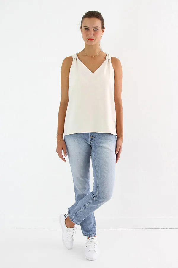 I Am Patterns "Gaïa" – Patron Couture Femme Haut Sans Manches du 36 au 46 7.webp