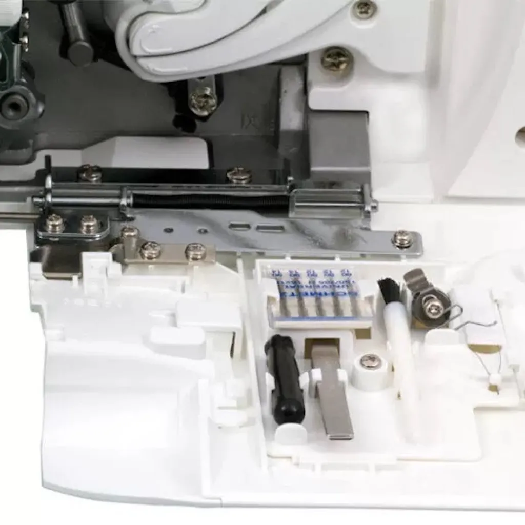 JUKI - Surjeteuse MO-734DEN 1.webp