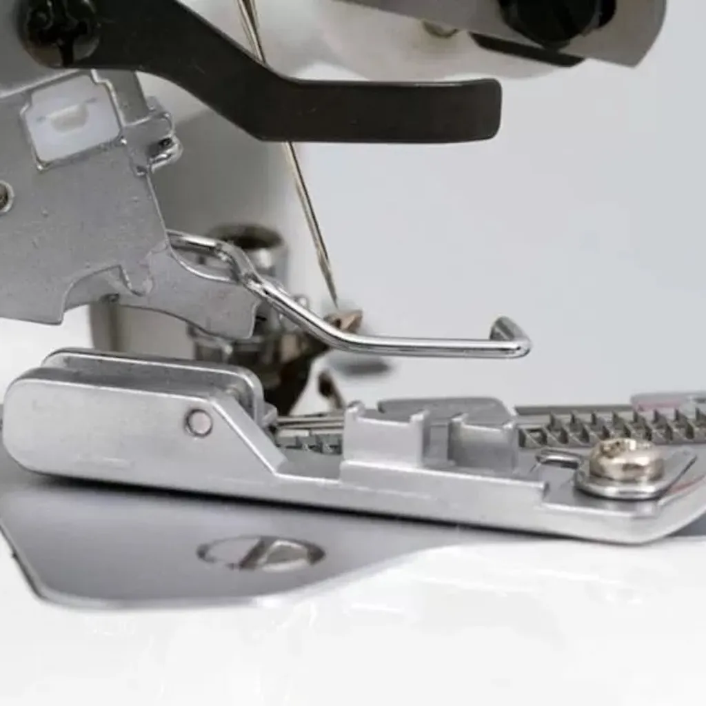 JUKI - Surjeteuse MO-734DEN 3.webp