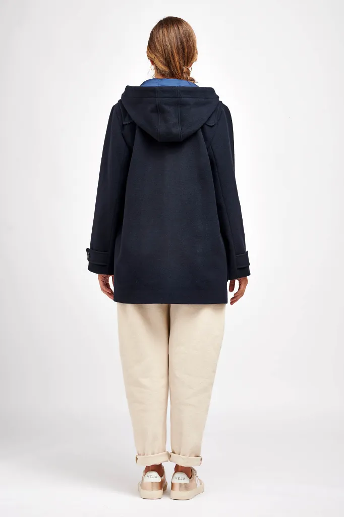 I Am Patterns "Rê" – Patron Couture Femme Duffle-coat Classique du 36 au 46 6.webp