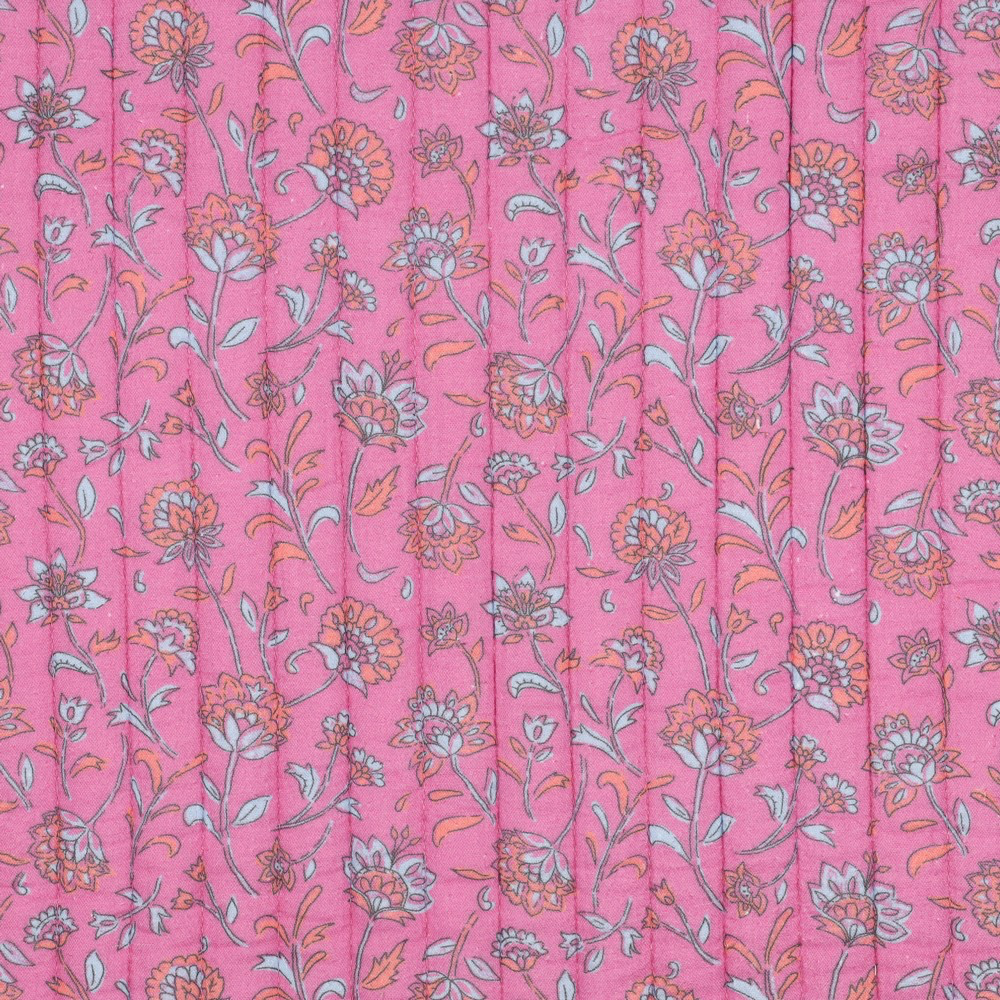Poppy – Tissu Double Gaze Matelassé Réversible Imprimée – Motif Floral Sur Fond Rose  2.webp