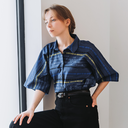 See You at Six – Tissu Coton Imprimé « Sound Waves » Bleu Océana  2.webp