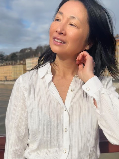 My Dress Made – Tissu Broderie "Iris"Uni Blanc 2.webp