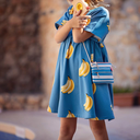 See-You-at-Six-Tissu-French-Terry-de-Coton-Imprime-Bananas-sur-le-Fond-Bleu-Mer-du-Belise-6.webp