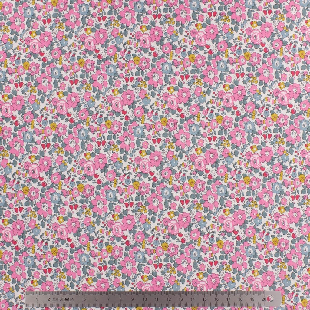 Liberty-London-Tissu-New-Betsy-Ann-Tana-Lawn-Coton-Rose-Vif-1.webp