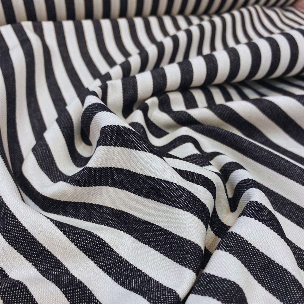 Sélection Coup de coudre – Tissu Denim de Coton Stretch Rayures Larges Gris Anthracite 2.webp