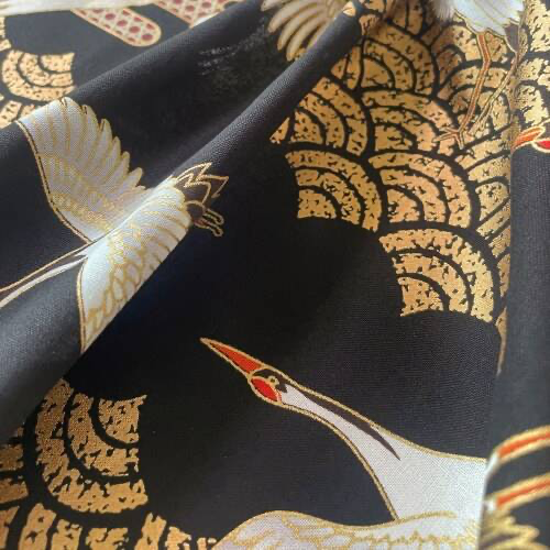 Naka Fabrics - Tissu Coton Japonais – Grues Impériales Bleu Nuit 4.webp