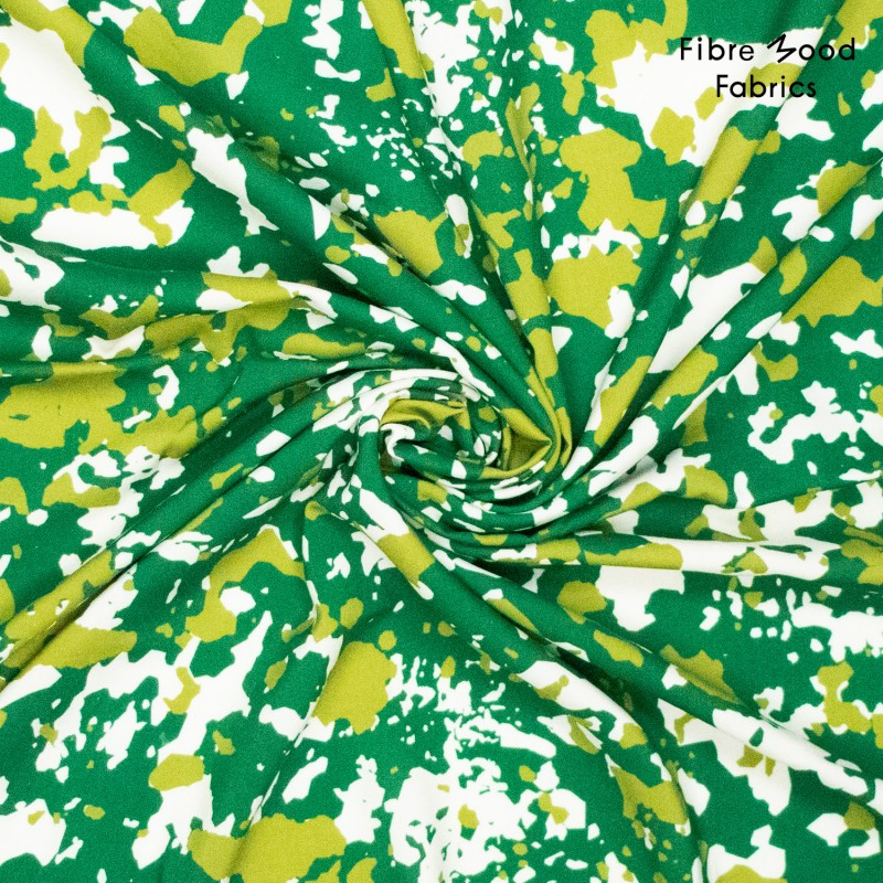 Fibre Mood – Tissu Viscose « Mina » Imprimé Camouflage Vert 2.webp