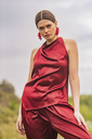 Fibre Mood – Tissu Satin «Josse» Uni Couleur Rouge 4.webp