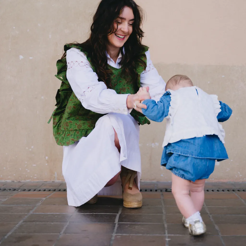 Ikatee - Patron Couture Bébé Plastron, Pull sans Manches et Bavoir "Adélaïde" du 6 mois au 4 ans 8.webp