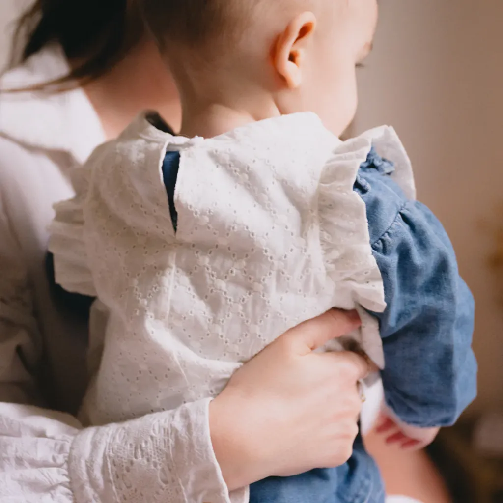 Ikatee - Patron Couture Bébé Plastron, Pull sans Manches et Bavoir "Adélaïde" du 6 mois au 4 ans 14.webp