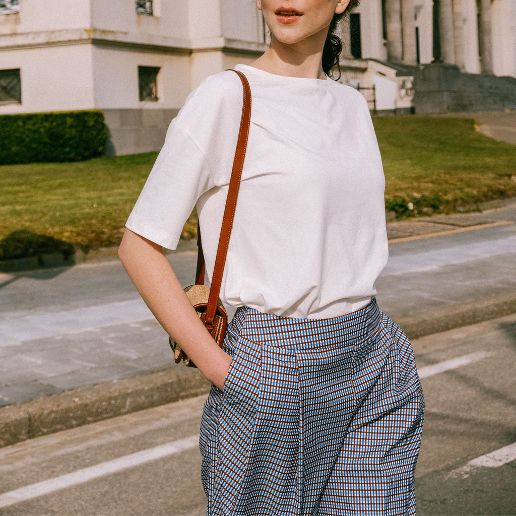 Notches-Sewing-Patterns-Paula-pants-with-pleats-front.webp