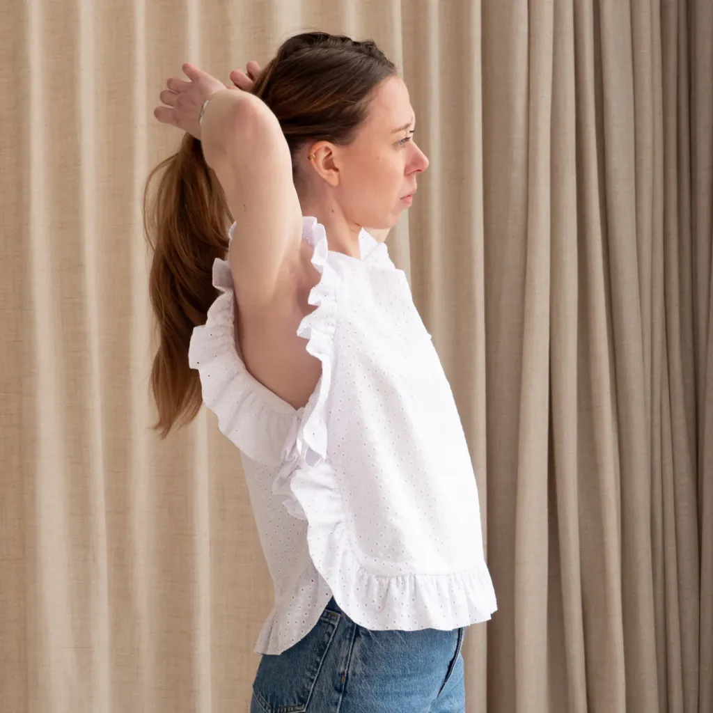 Ikatee - Patron Couture Femme Plastron et Pull sans manches "Brisbane" du 32 au 52 4.webp