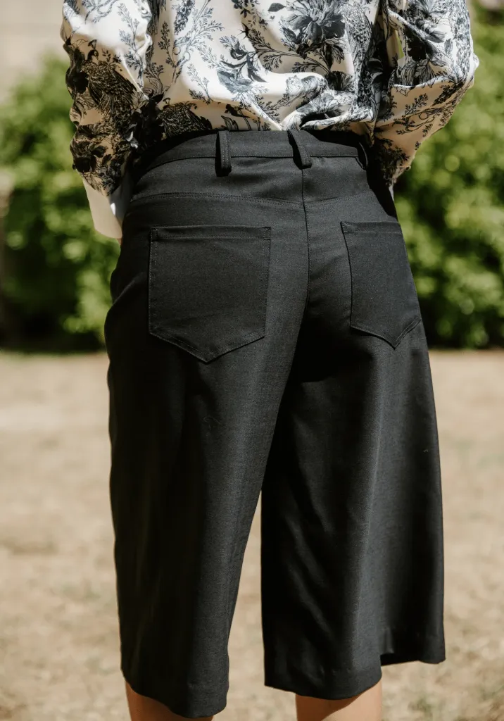 Maison Fauve "Synopsis" - Patron Couture Femme Bermuda du 34 au 52 6.png.webp