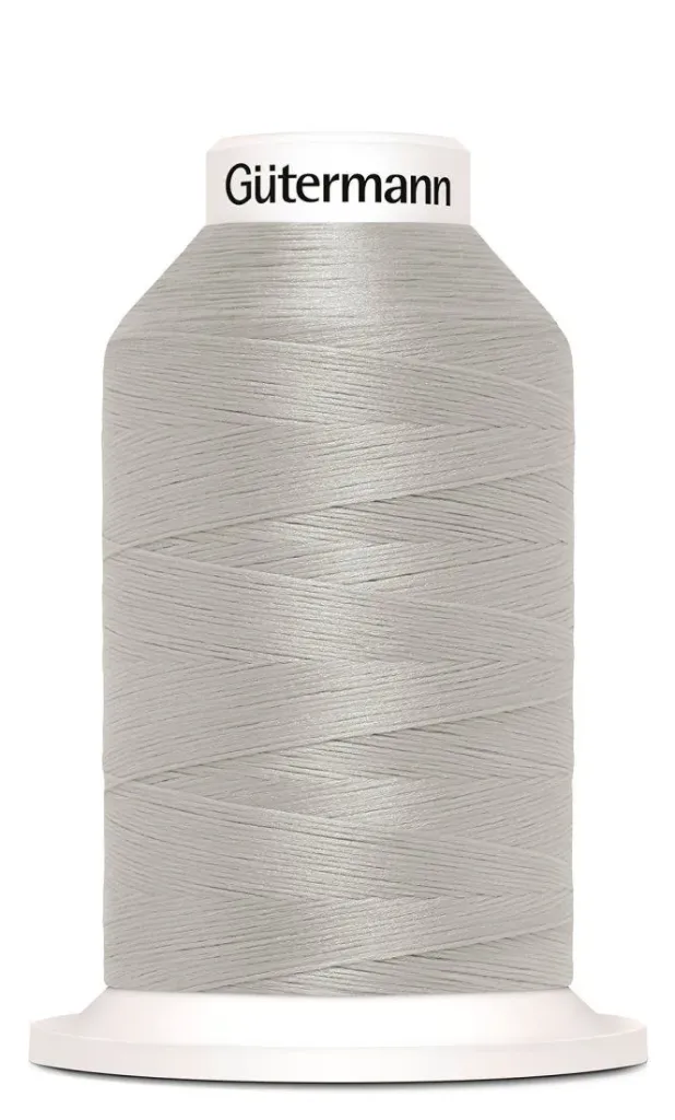 Gütermann – Cône Fil Bulky-Lock 80 Uni Coloris Gris Claire (1 000 m)