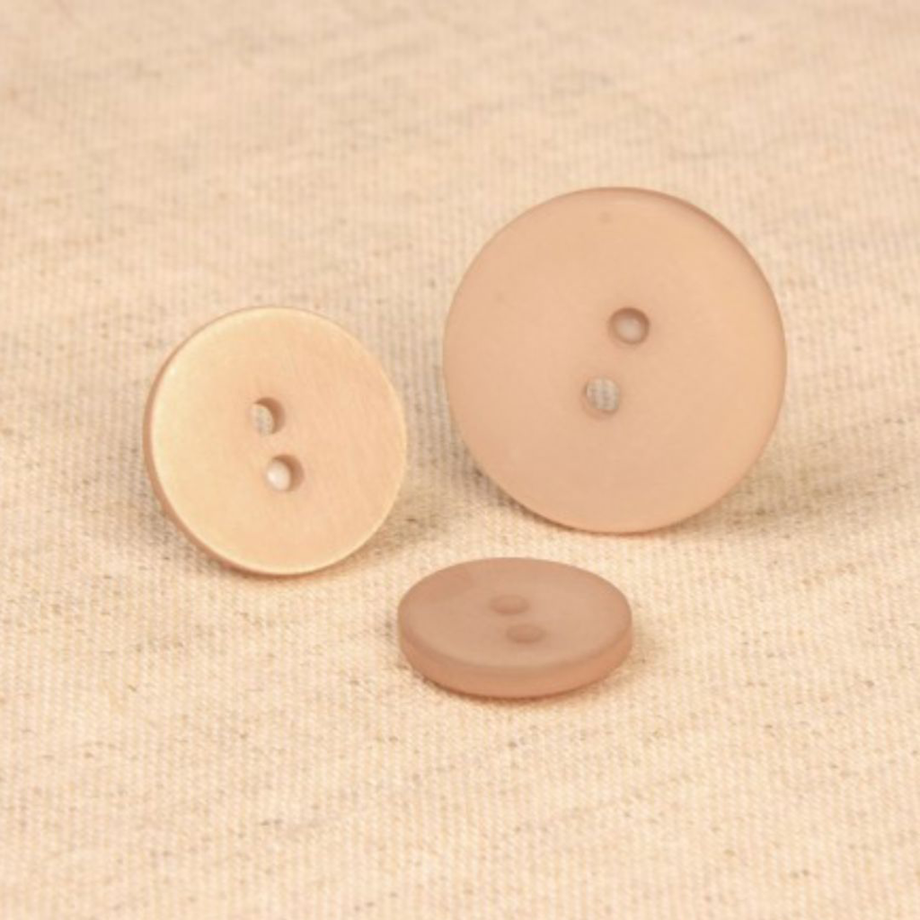 Bouton Classique Deux Trous Satiné Beige Clair 15 mm