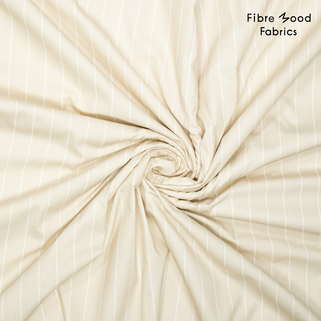Fibre Mood - Tissu Popeline de Coton "Bryn" Imprimé Rayures Blanches sur le Fond Beige - 10 cm