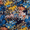 See You at Six – Tissu Toile de Coton Gabardine Imprimé « Wild Flowers » sur le fond Bleu du Soir - 10 cm