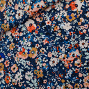See You at Six – Tissu Satin de Viscose Ecovero Imprimé « Flower Joy » sur le Fond Bleu Océana - 10 cm