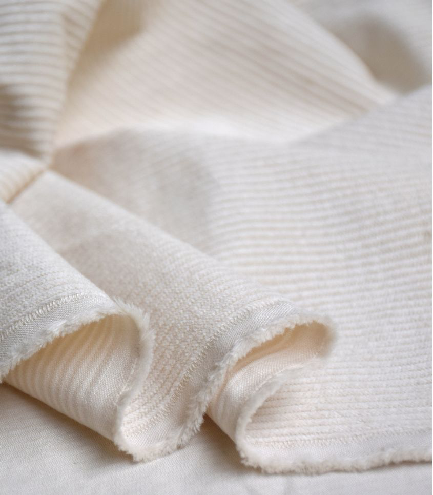 Singulière par Cousette – Tissu Velours Souple « Vanille » - 10 cm